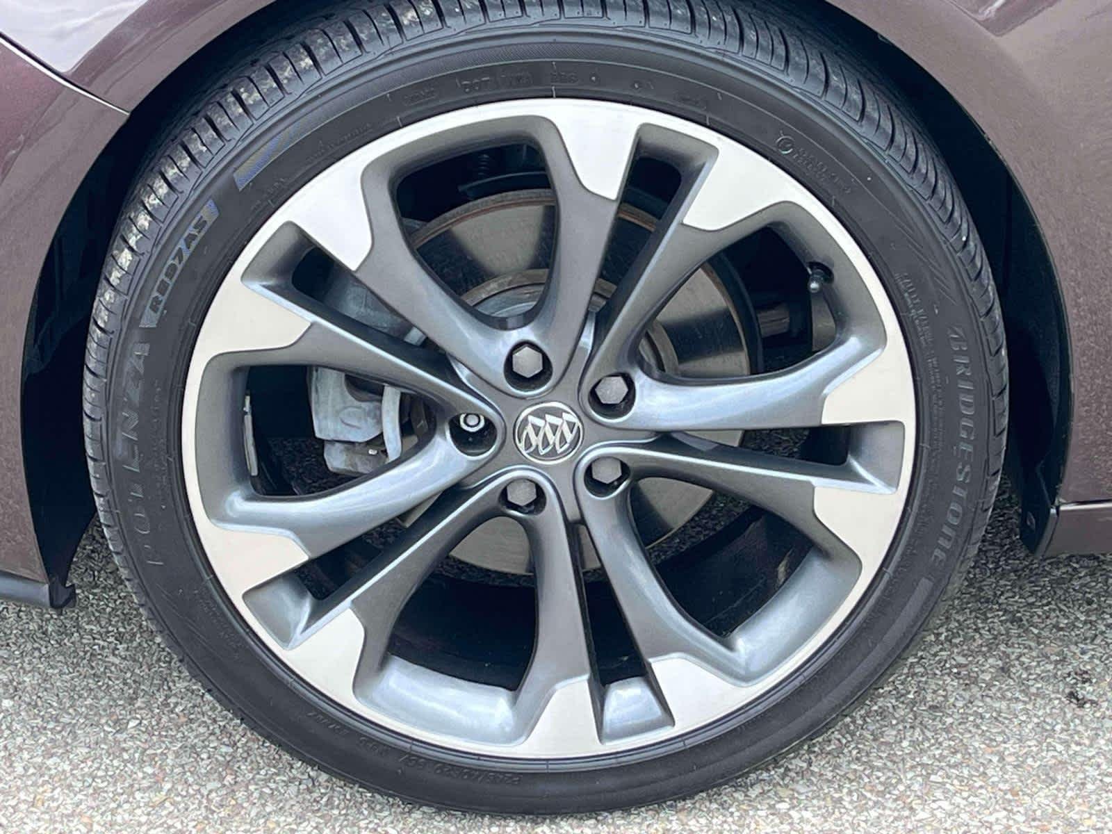Used 2017 TOASTED COCONUT METALLIC Buick Premium image 12