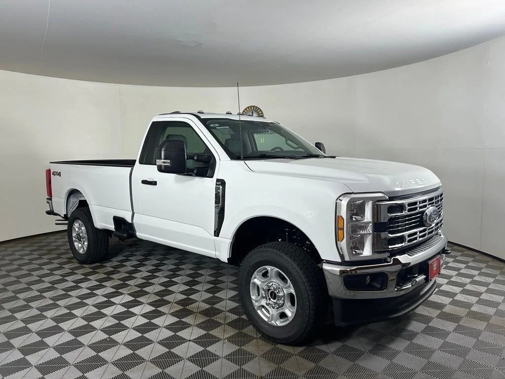 New 2026 Oxford White Ford F-250® XLT image 13