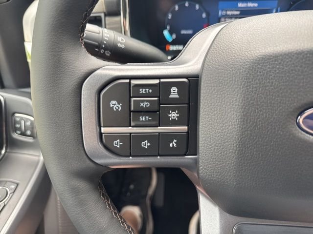 New 2026 Star White Metallic Tri-Coat Ford Lariat image 54