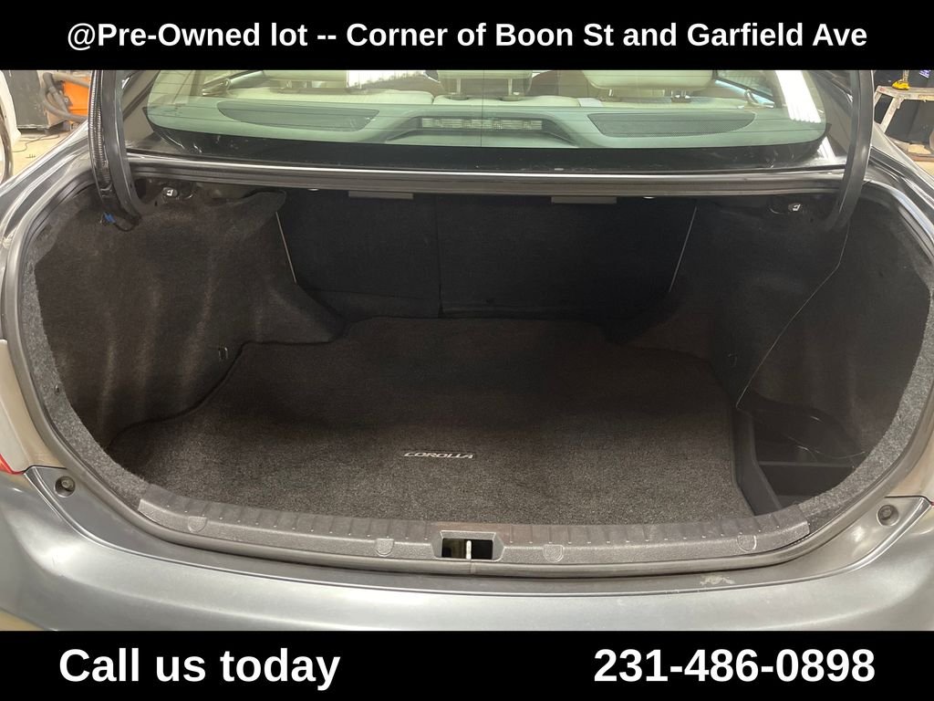 Used 2010 Gray Toyota LE image 26