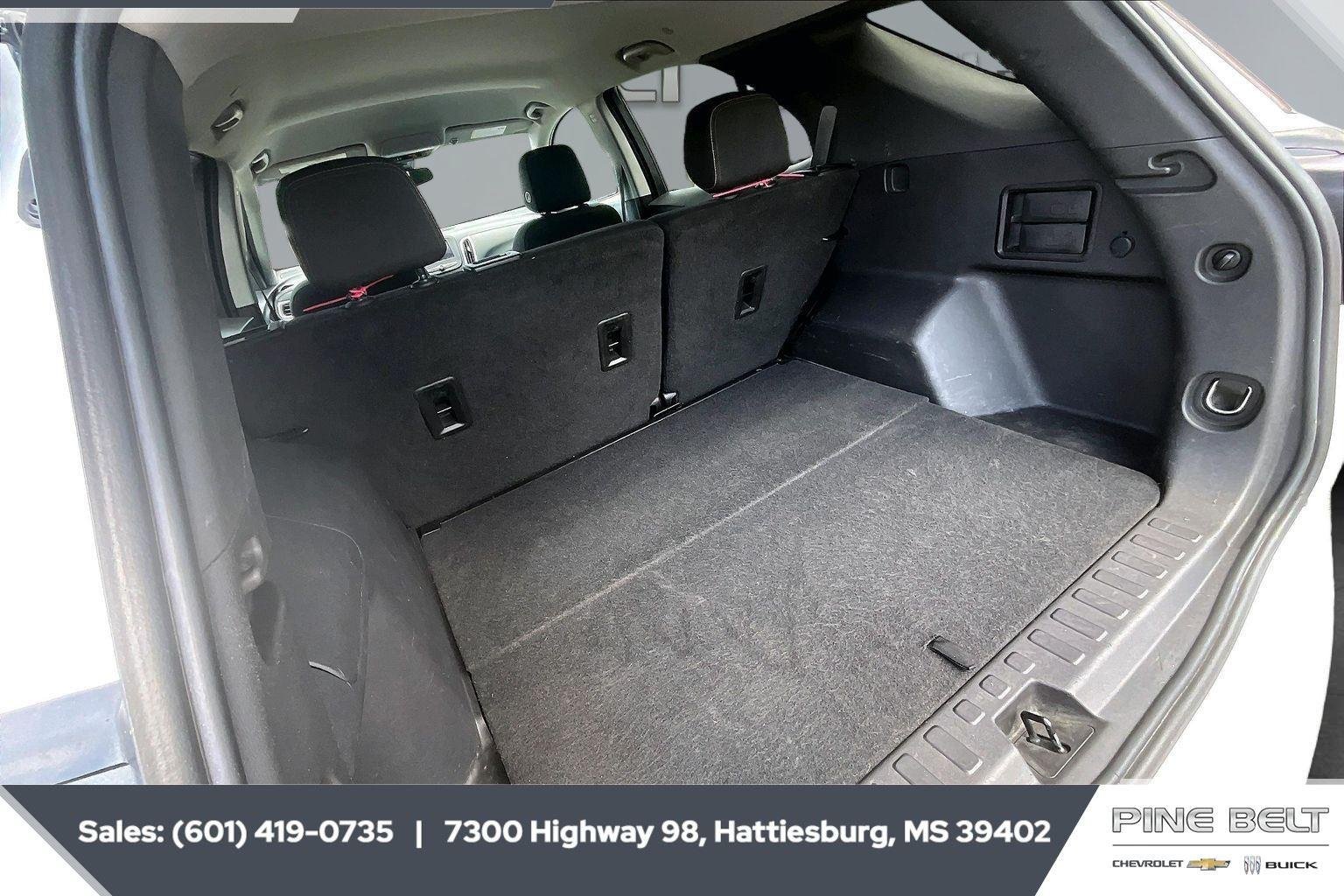 Used 2022 Summit White Chevrolet LT image 21