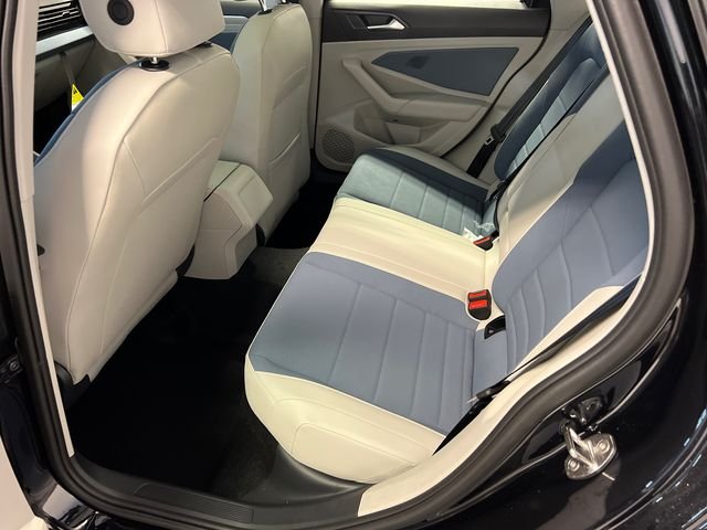 New 2026 Black Volkswagen 1.5T SE image 9