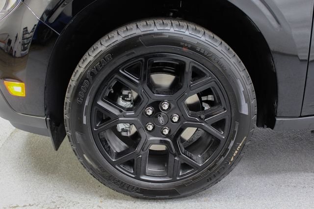 New 2026 Shadow Black Ford XLT image 11