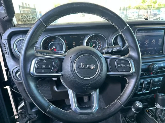 Used 2018 Black Jeep Unlimited Sahara image 15