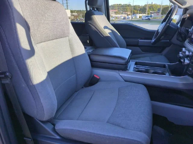 Used 2024 Black Ford XLT image 33