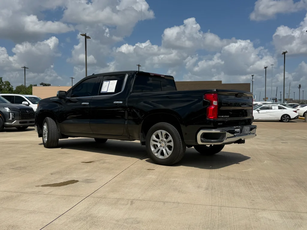 Used 2025 Black Chevrolet LTZ image 3