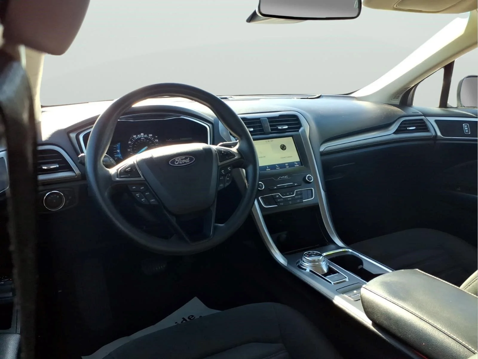 Used 2020 Silver Metallic Ford SE image 10