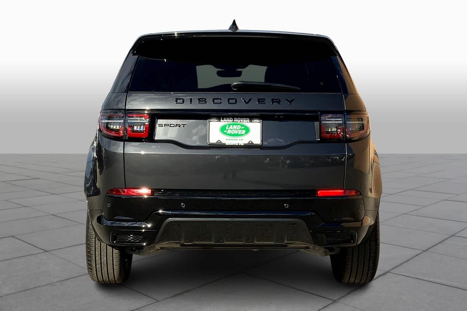 Used 2025 Carpathian Gray Premium Metallic Land Rover Dynamic SE image 4