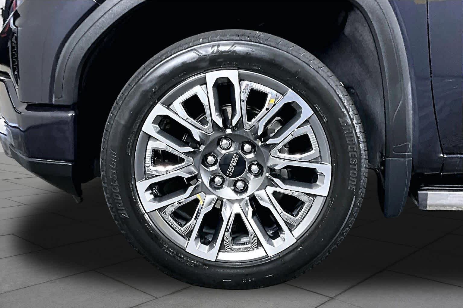 Used 2023 Titanium Rush Metallic GMC Denali Ultimate image 10