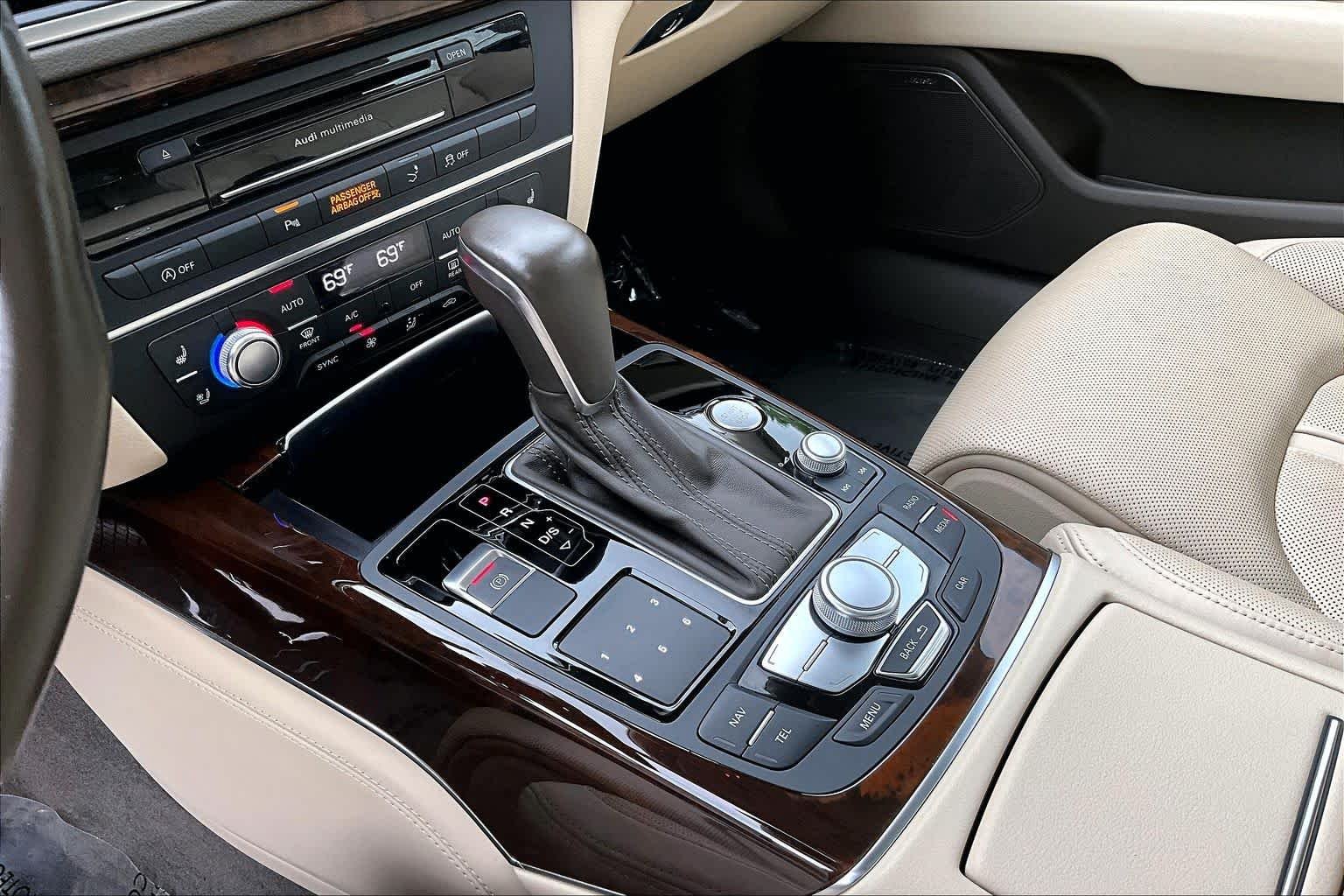 Used 2018 Moonlight Blue Metallic Audi Premium Plus image 17