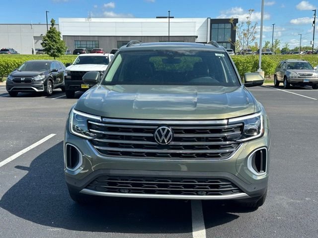 New 2026 Avocado Green Pearl Volkswagen 2.0T SE w/Technology image 2