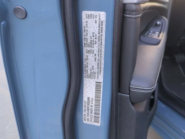 New 2026 Steel Blue Exterior Paint Jeep Limited Reserve image 18
