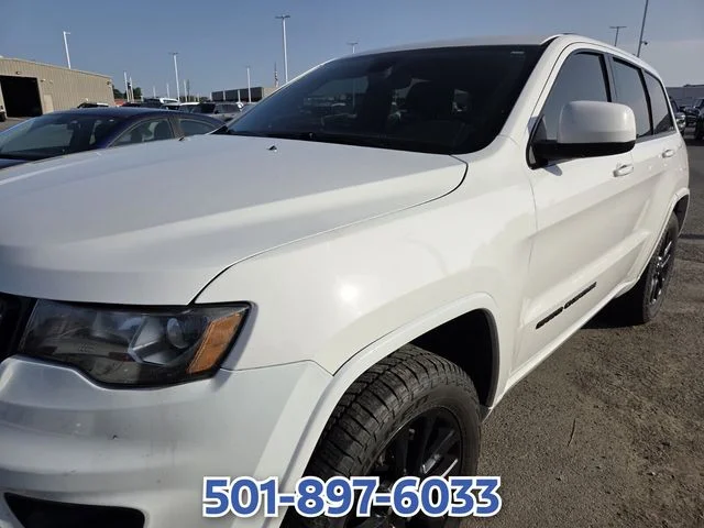 Used 2020 White Jeep Altitude image 4