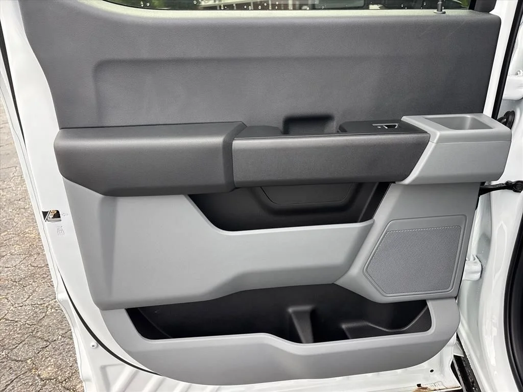 2026 Ford F-350 Super Duty XL - Photo 18