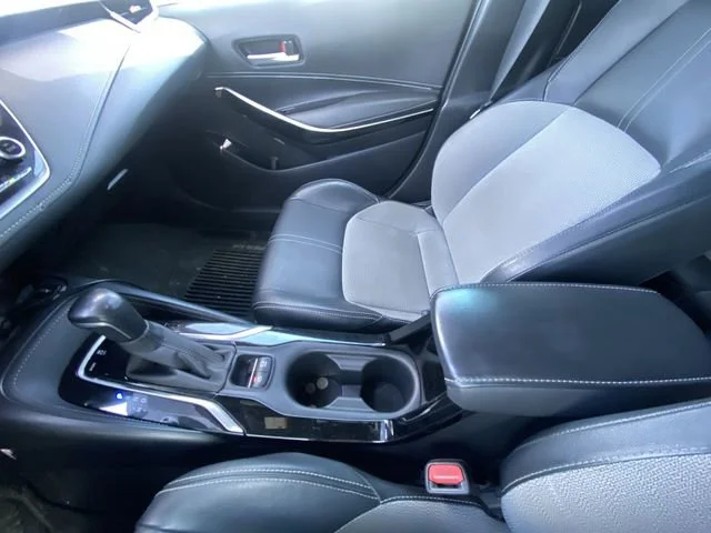 Used 2019 Blizzard Pearl Toyota SE image 20