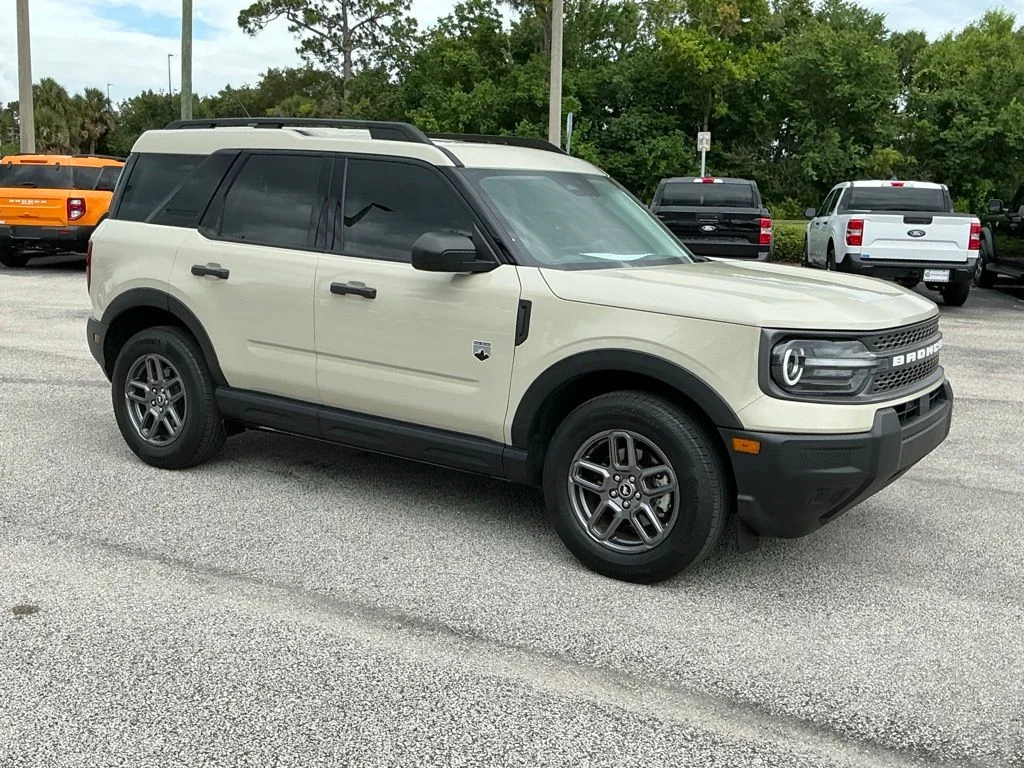 Used 2025 Beige Ford Big Bend image 21