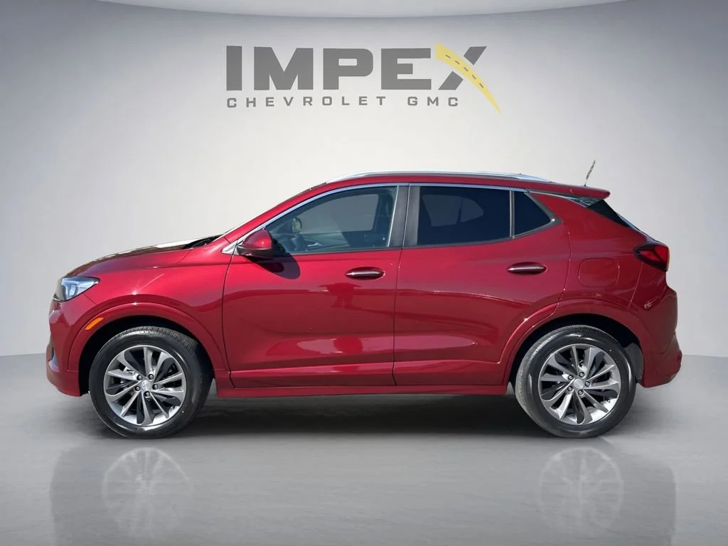 Used 2023 Cinnabar Metallic Buick Select image 2
