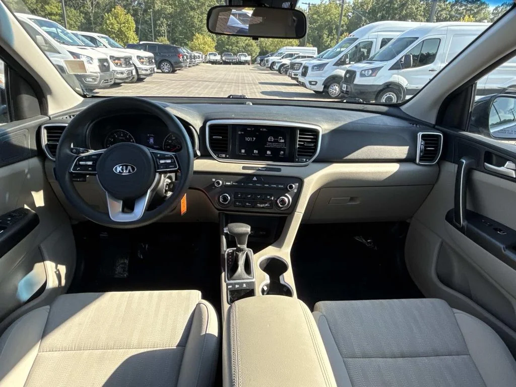 Used 2020 Red Kia LX image 11