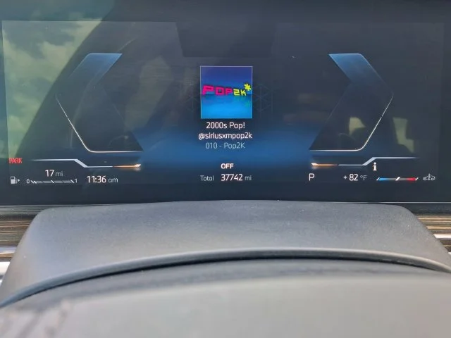 Used 2025 Red BMW xDrive40i image 18