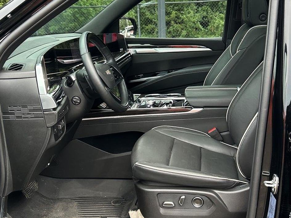 Used 2026 Black Cadillac Luxury image 14