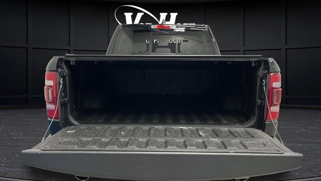 Used 2019 Diamond Black Crystal Pearlcoat Ram Laramie image 26