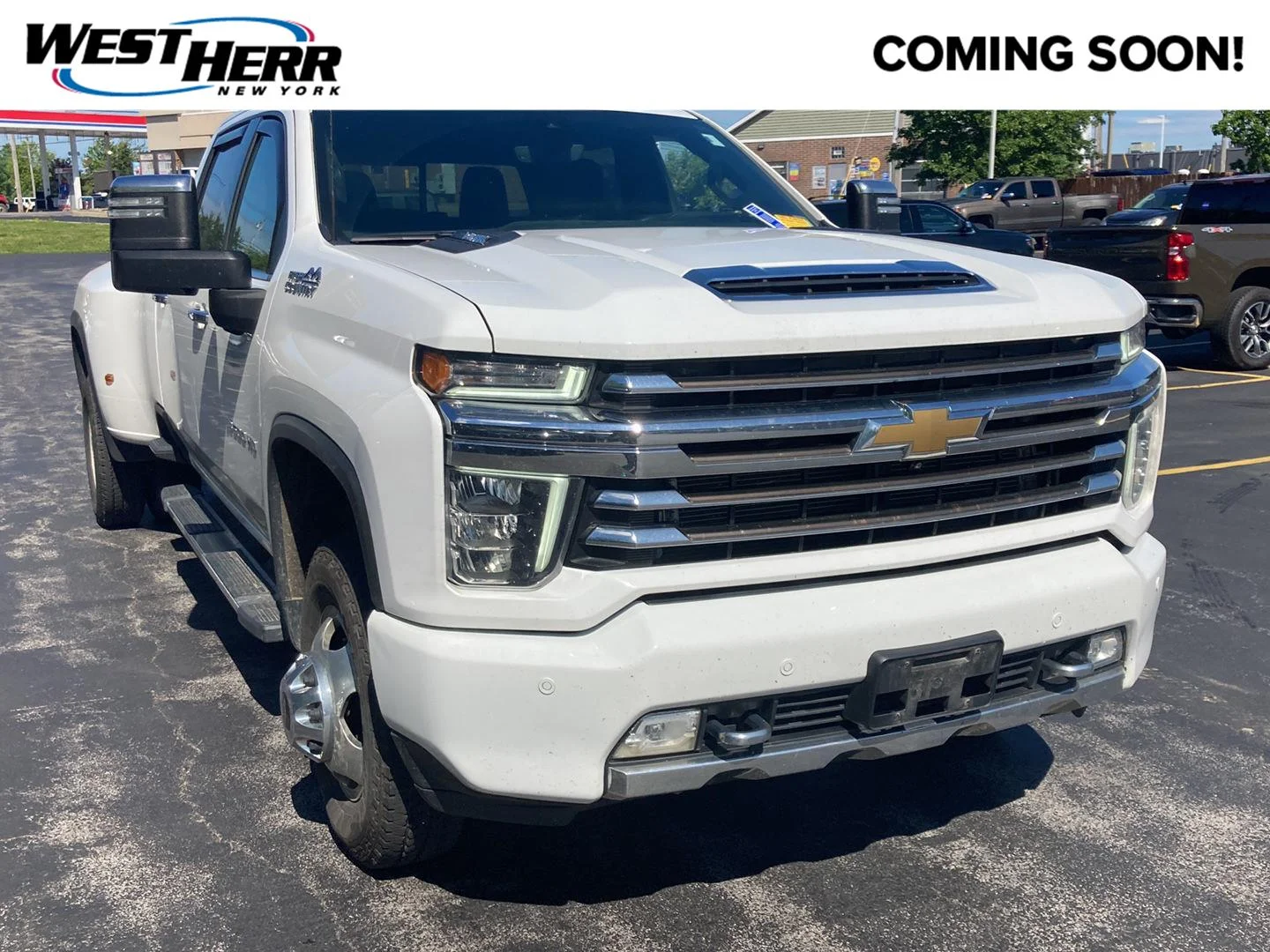 Used 2021 Summit White Chevrolet High Country image 1