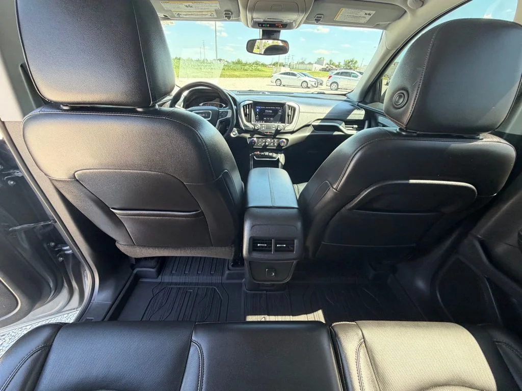 Used 2021 Gray GMC SLT image 26