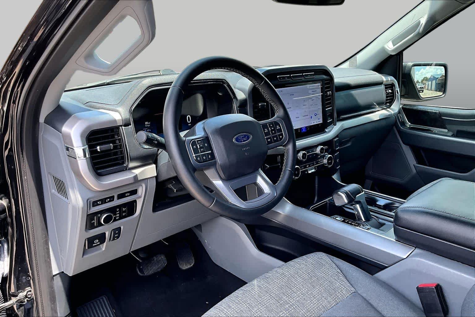 Used 2023 Agate Black Ford XLT image 17
