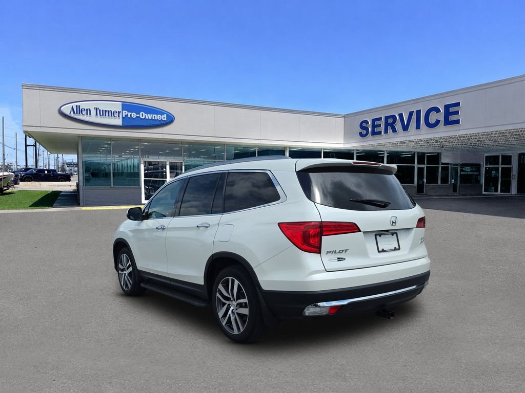 Used 2017 White Diamond Pearl Honda Elite image 6