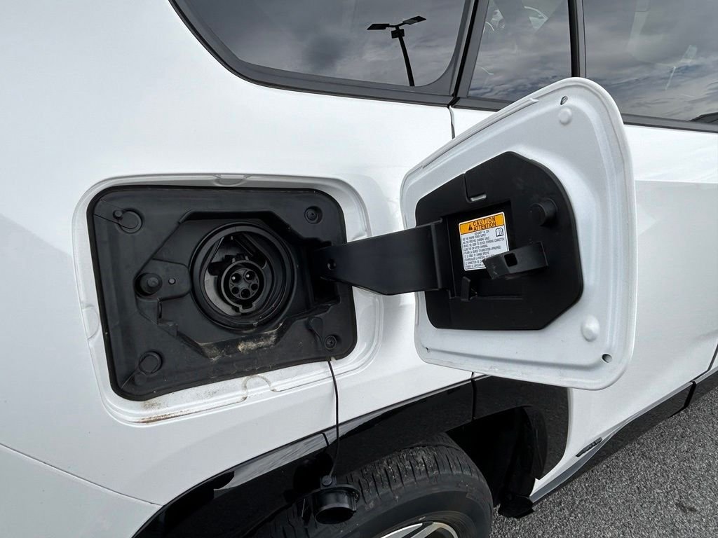 Used 2023 Ice Toyota SE image 46
