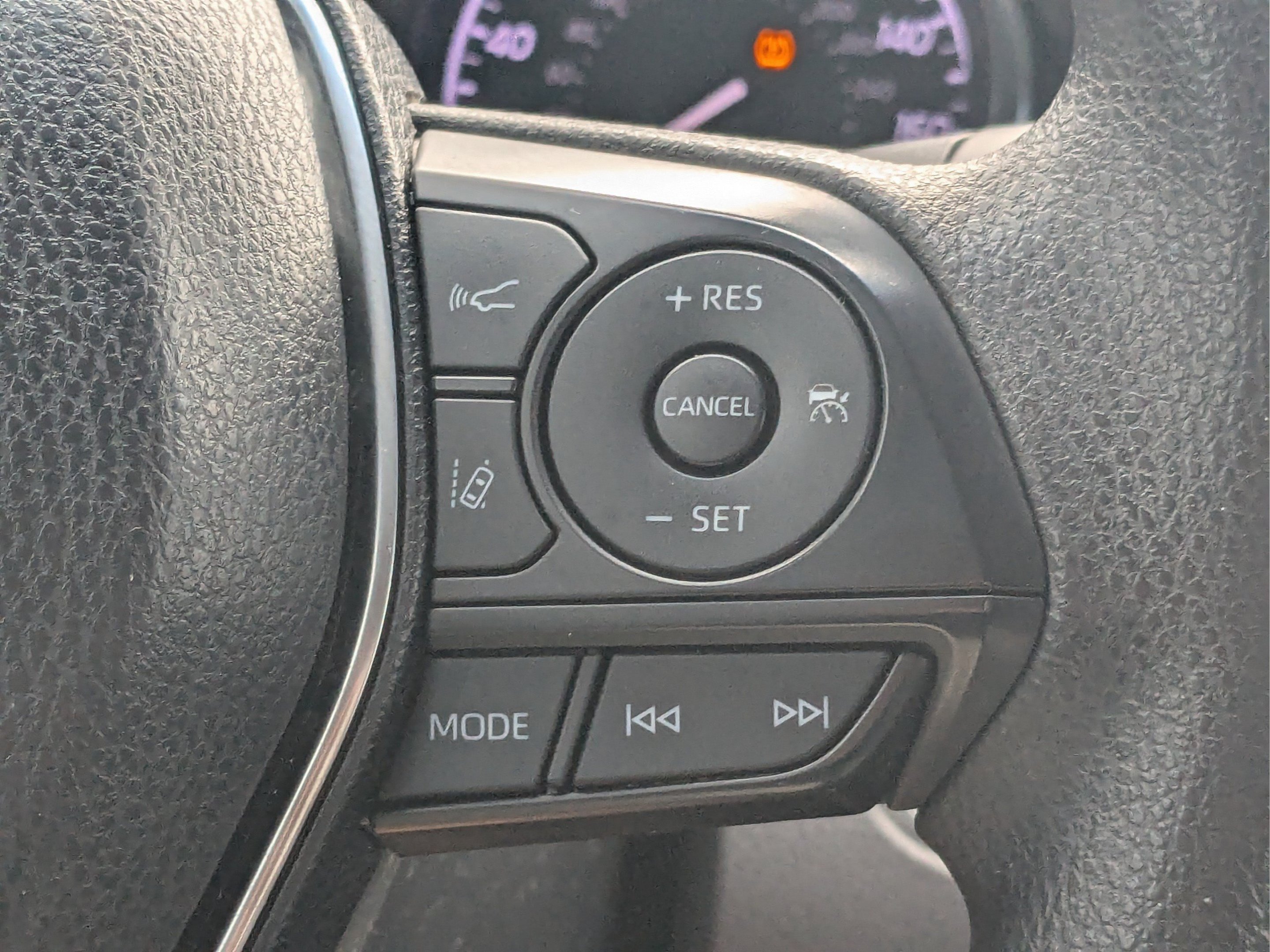Used 2018 Predawn Gray Mica Toyota LE image 22