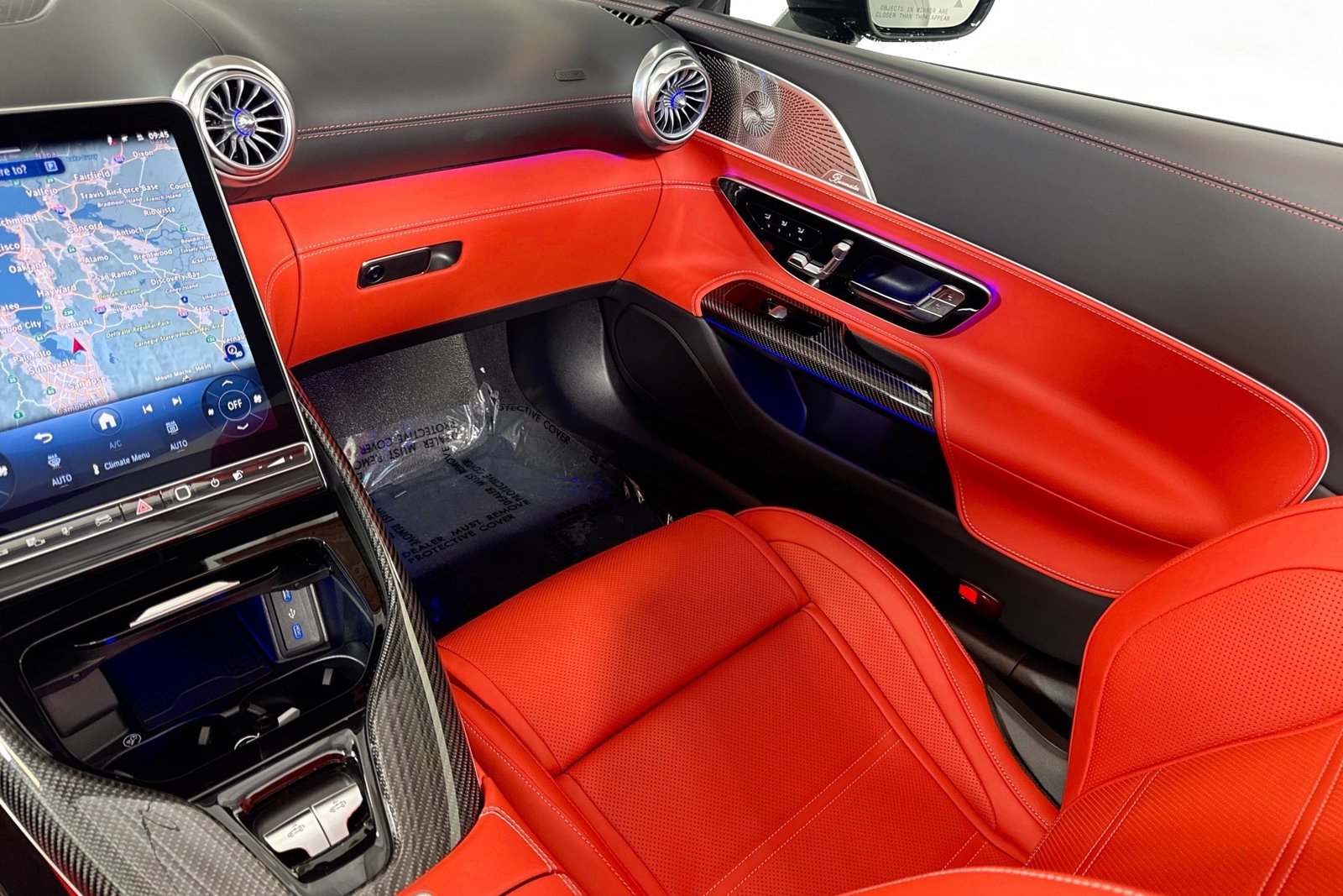 New 2026 MANUFAKTUR Night Black Magno Mercedes-Benz AMG® SL 63 S E Performance image 20