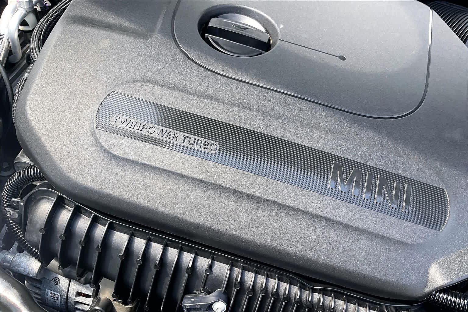 Used 2024 Melting Silver III Metallic MINI Cooper S image 31