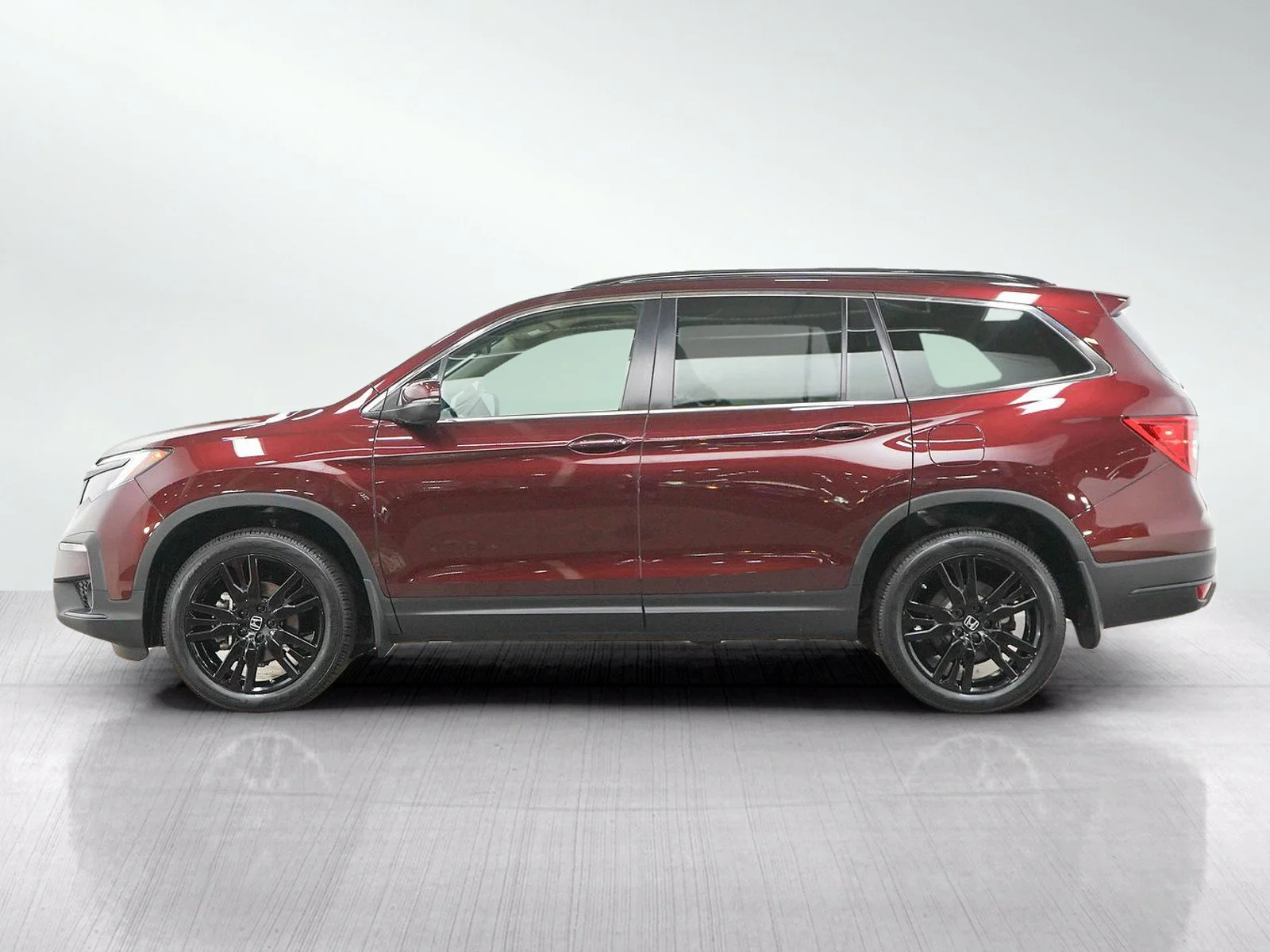 Used 2022  Honda 5D WAGON SE 4WD image 2
