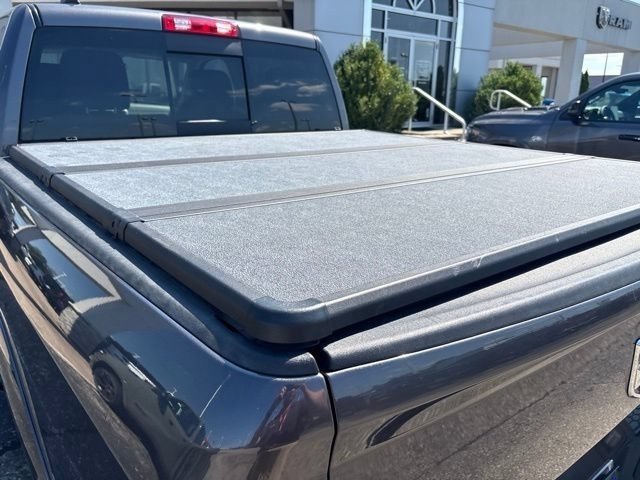 Used 2015 Granite Crystal Metallic Clearcoat Ram Outdoorsman image 14
