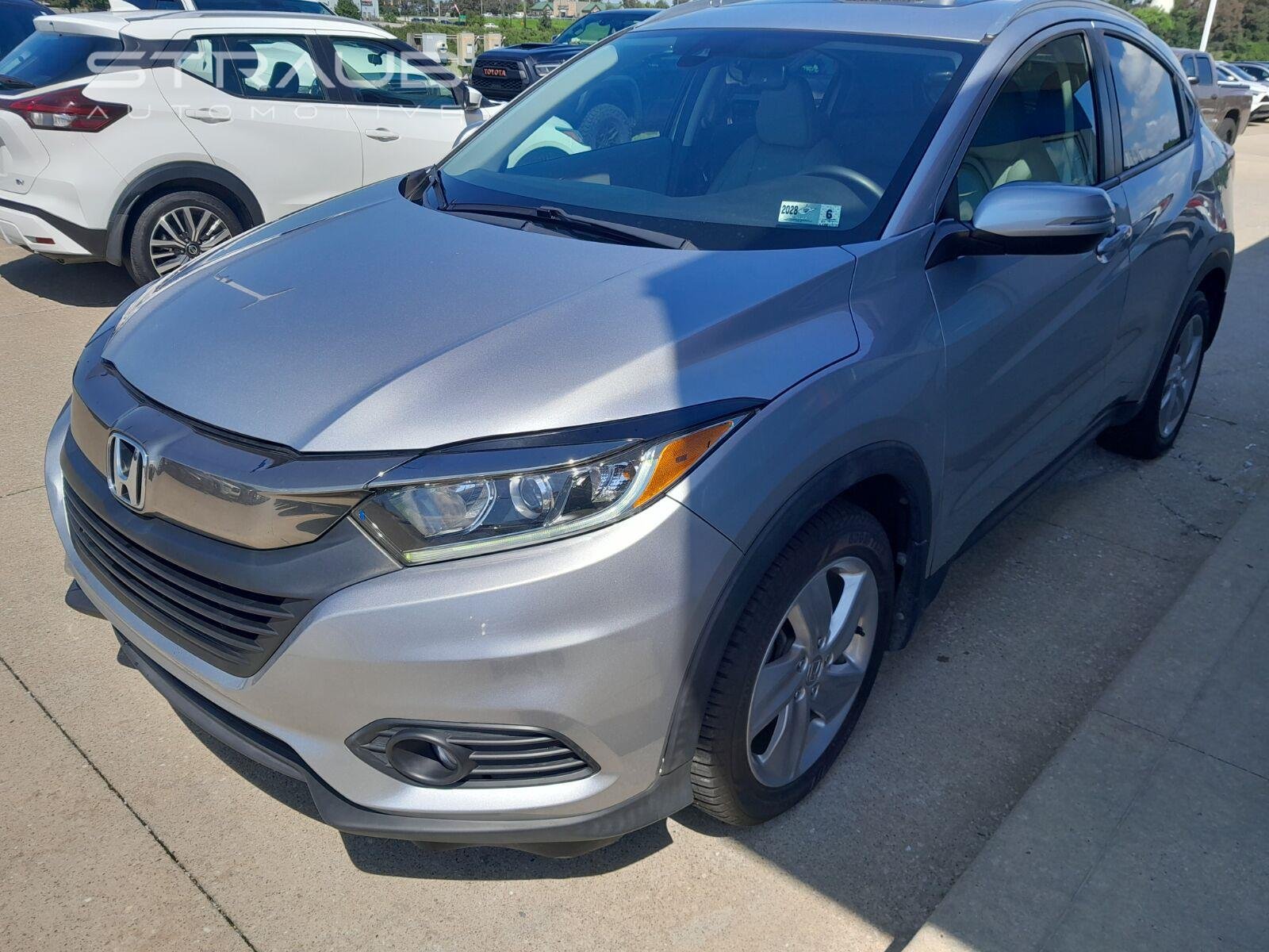 Used 2019 Lunar Silver Metallic Honda EX-L image 5