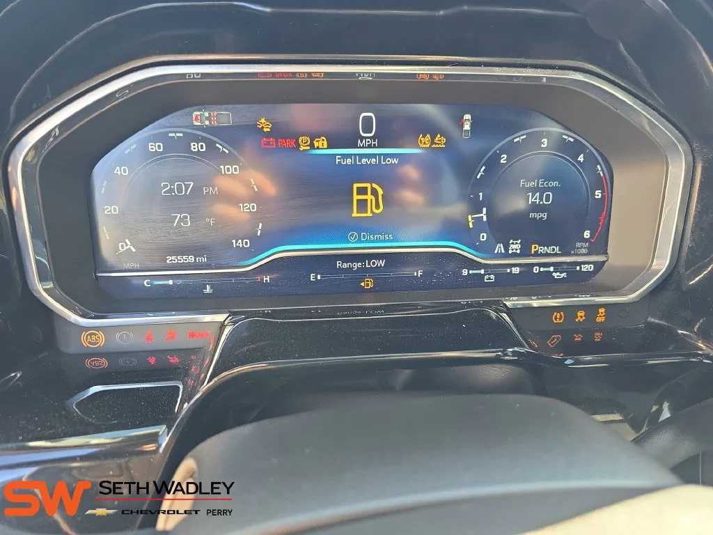 Used 2025 Sterling Gray Metallic Chevrolet LT image 18