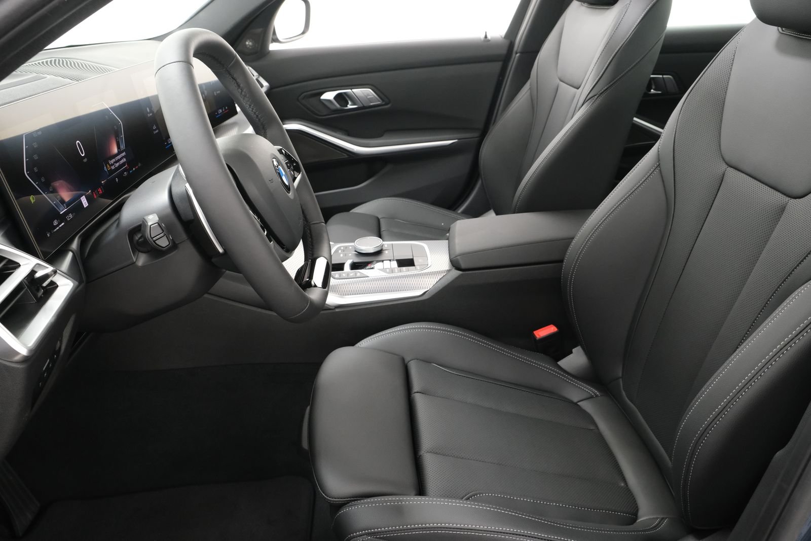 New 2026 Arctic Race Blue Metallic BMW 330i xDrive image 30