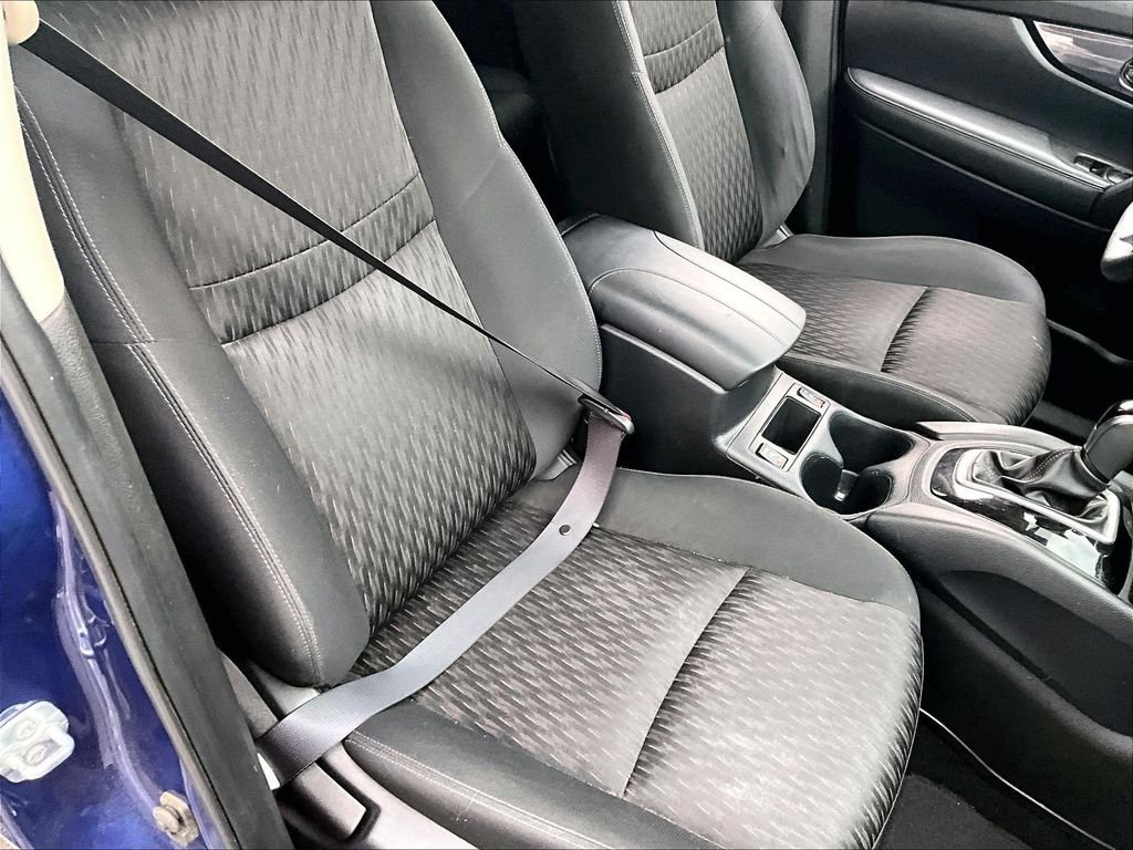 Used 2019 Caspian Blue Metallic Nissan SV image 11