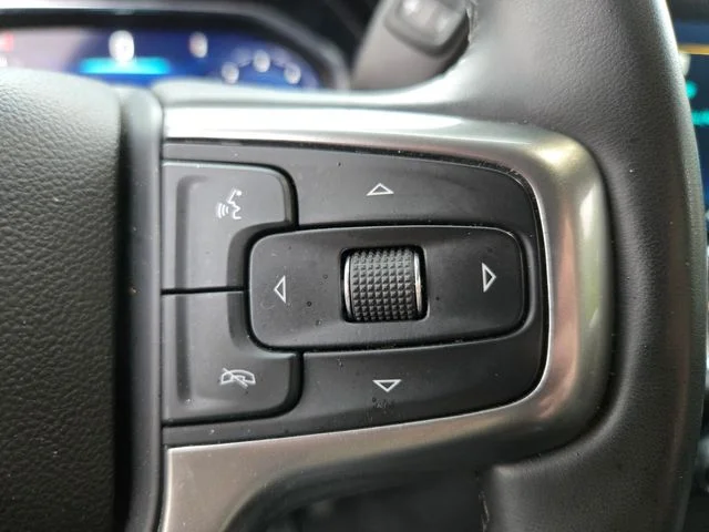 Used 2025 Red Chevrolet LT image 32