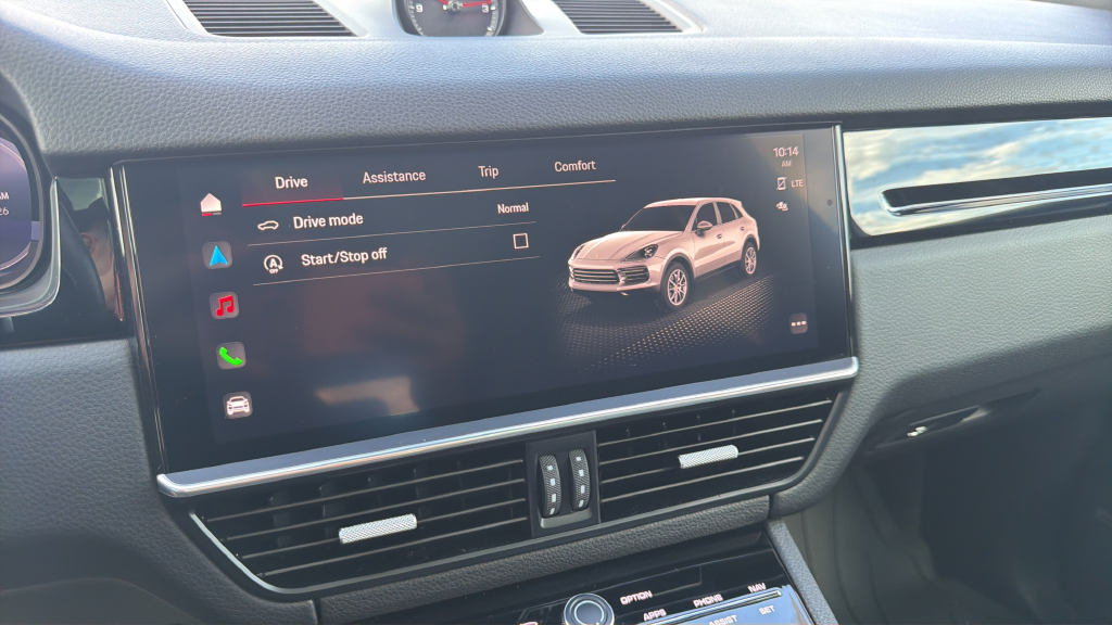 Used 2023 White Porsche Base image 23
