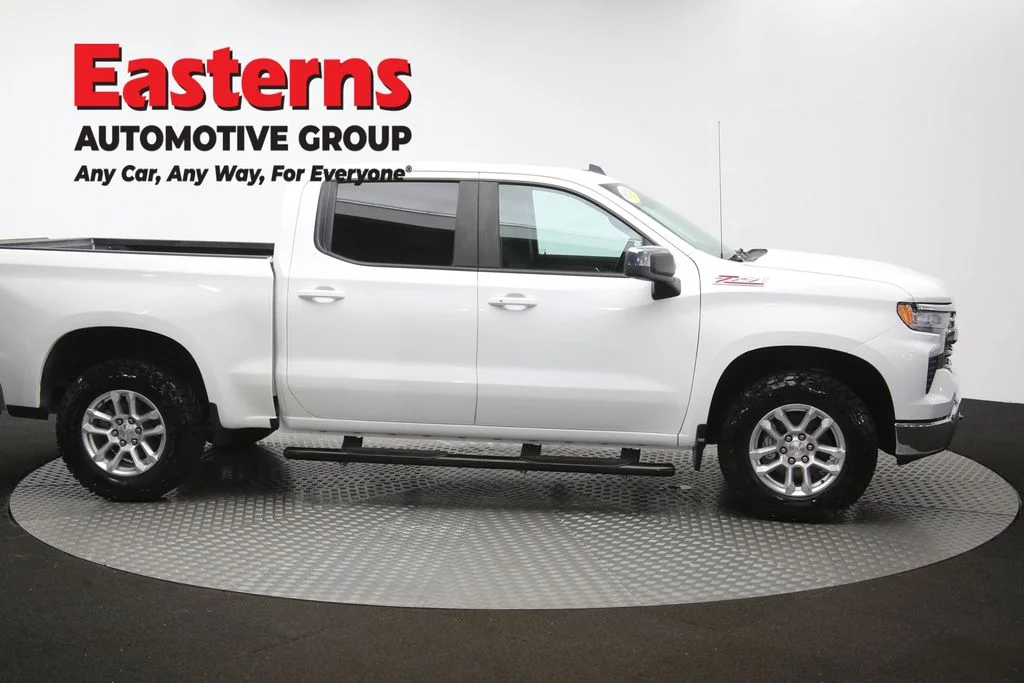 Used 2023 White Chevrolet LT image 43