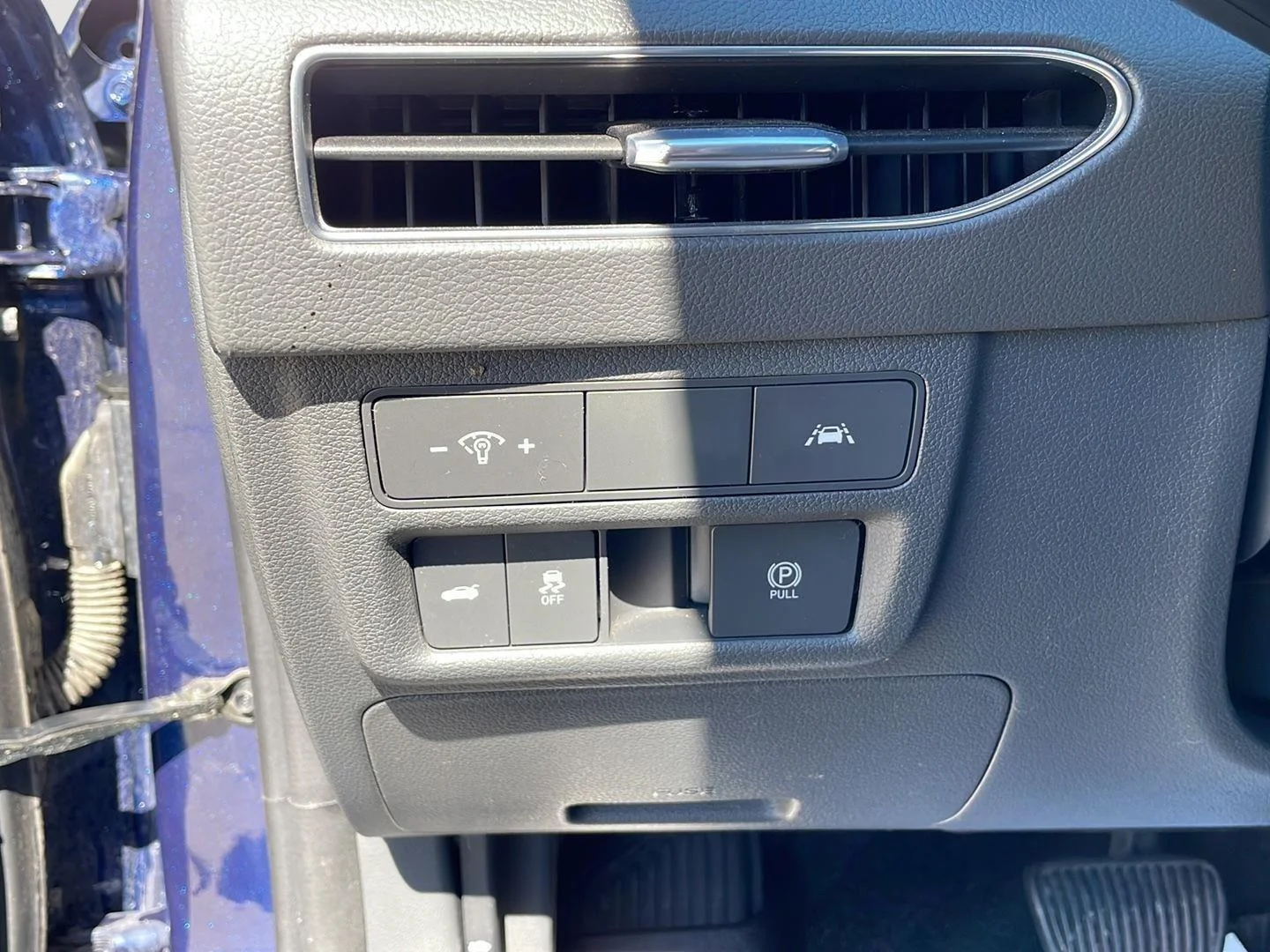 Used 2020 Stormy Sea Hyundai Limited image 17
