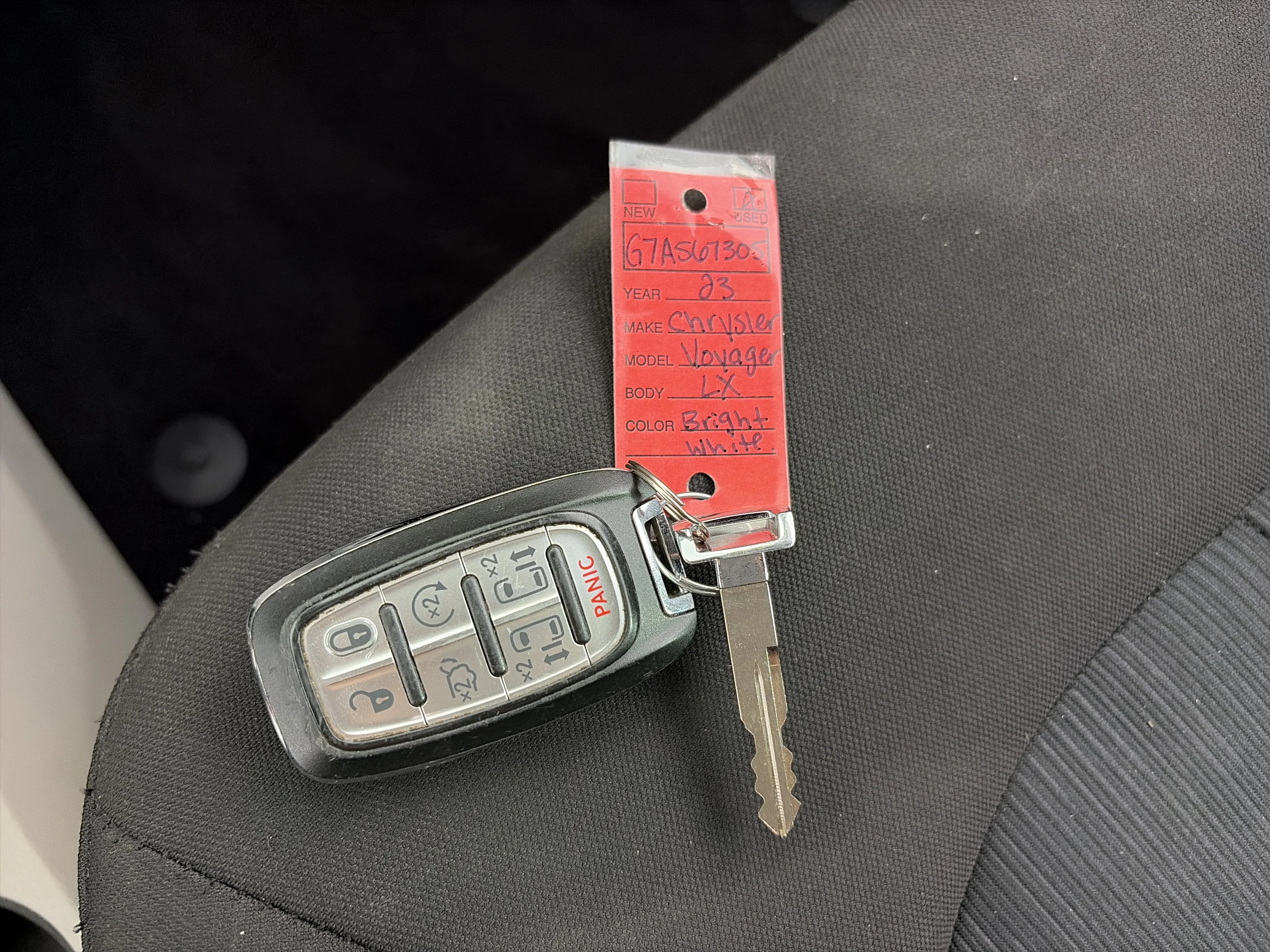 Used 2023 White Chrysler LX image 31