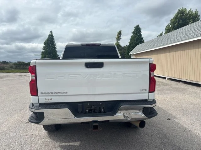 Used 2022 White Chevrolet LTZ image 6