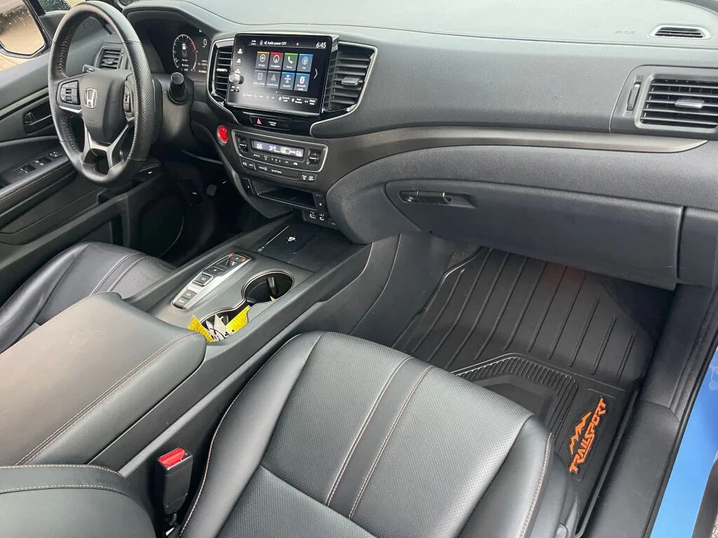 Used 2024 Diffused Sky Pearl Honda TrailSport image 30