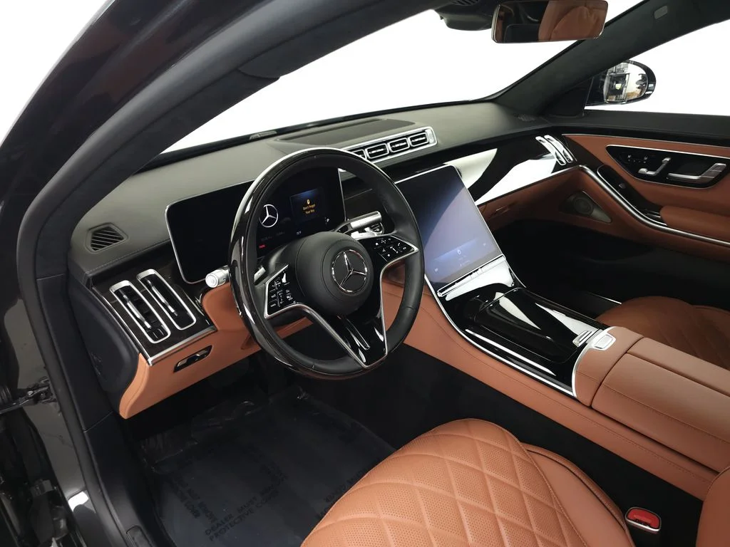 Certified Used 2024 Graphite Gray Metallic Mercedes-Benz S 580 image 9