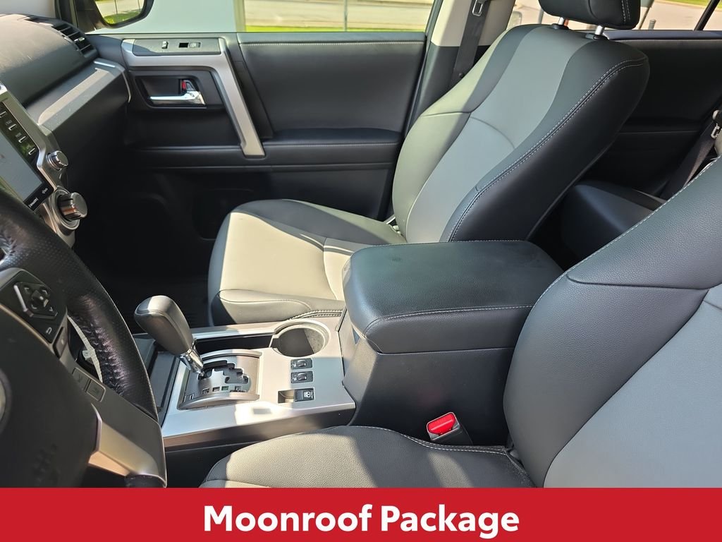 Used 2024  Toyota SR5 Premium image 15