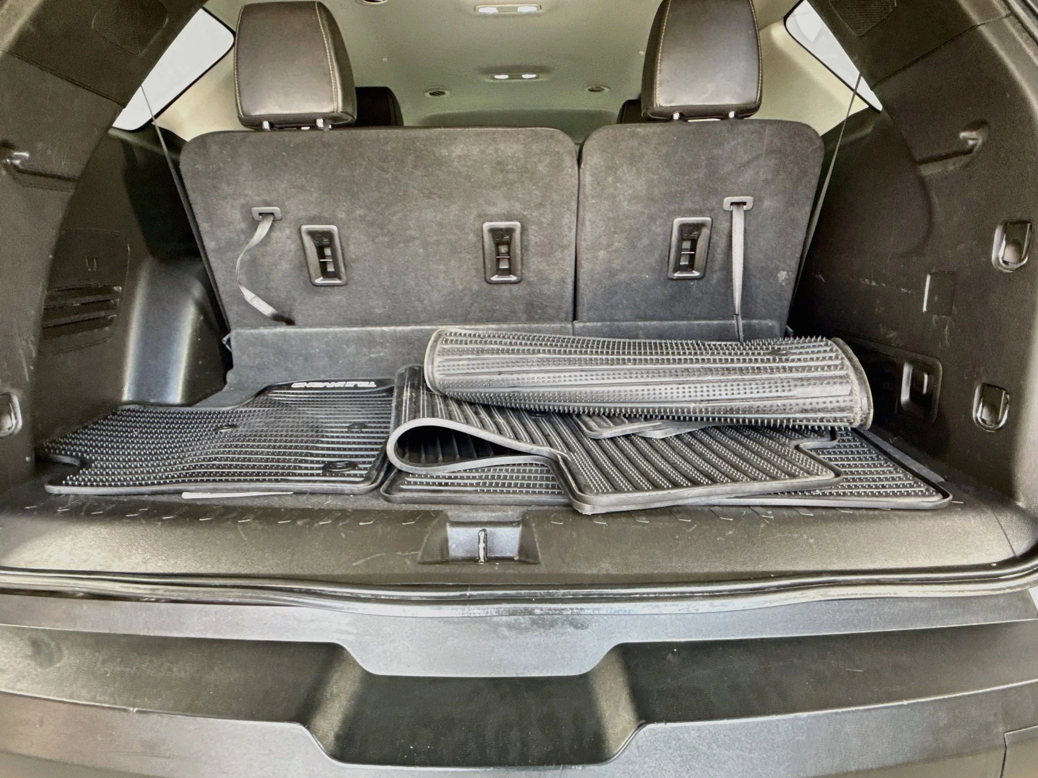 Used 2021 SILVER ICE METALLIC Chevrolet LT Leather image 28
