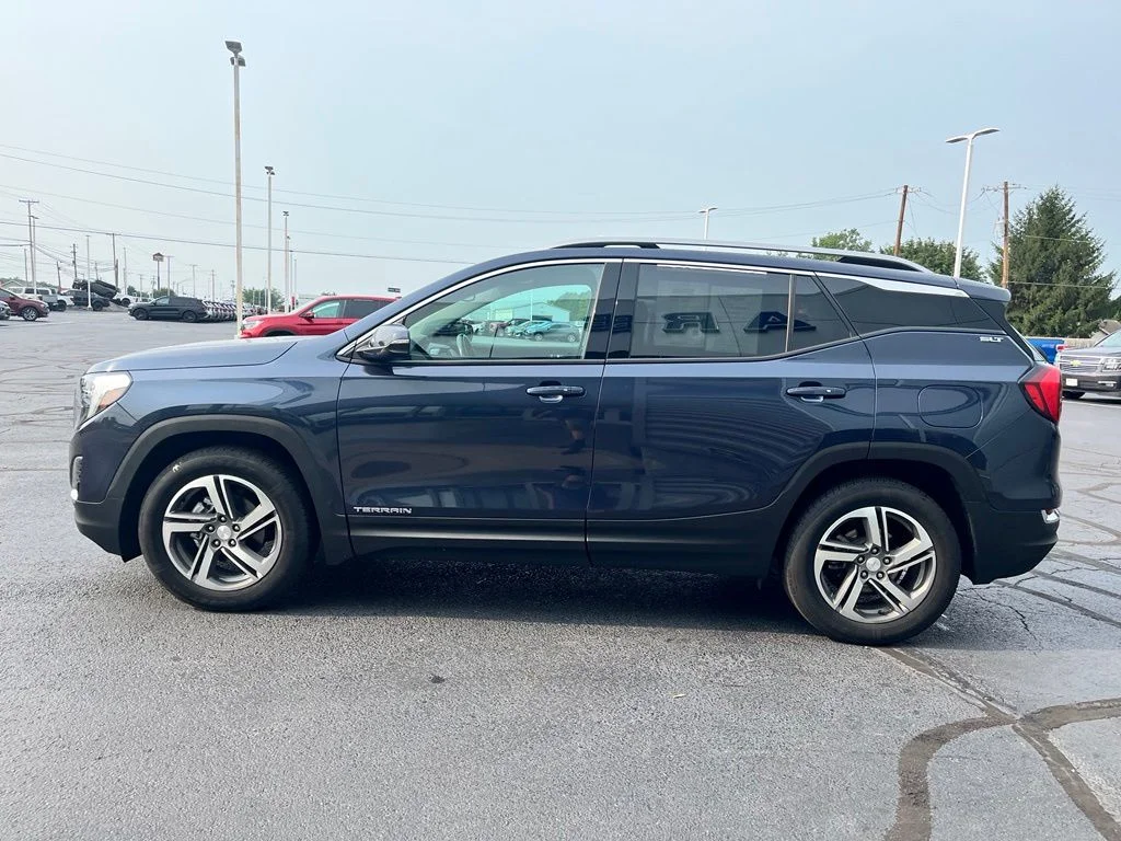 Used 2018 Blue GMC SLT image 7